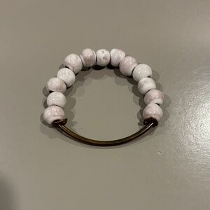 Elegant White Beaded Bracelet